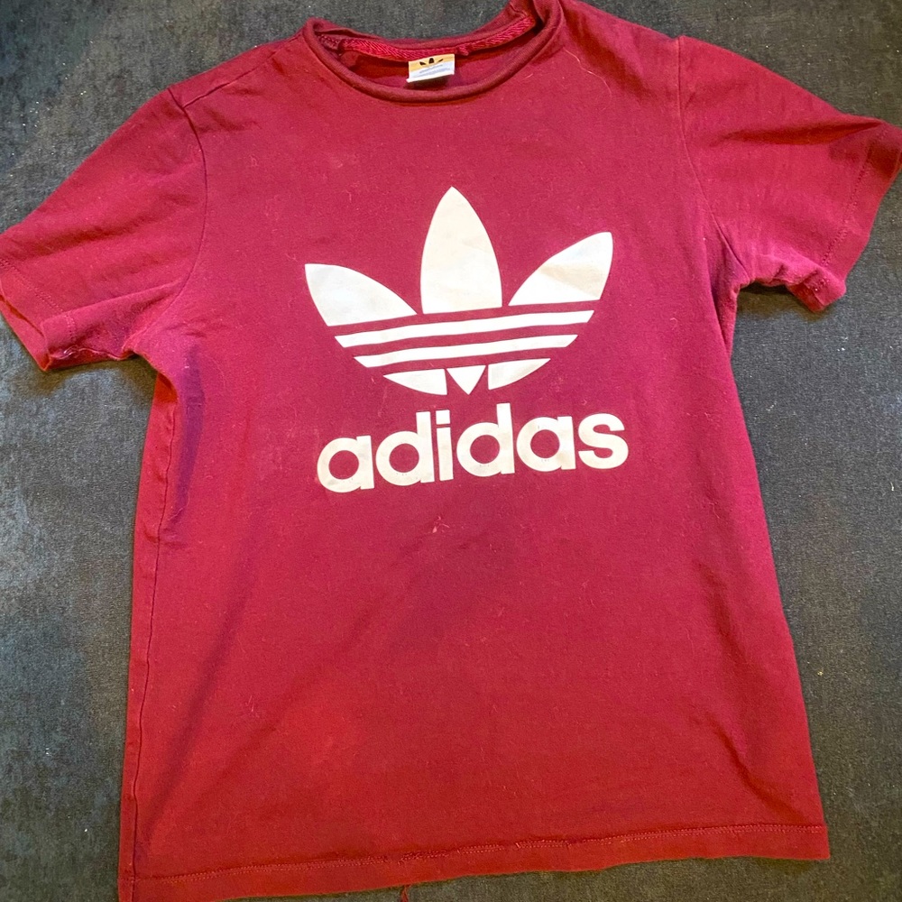 Official ADIDAS burgundy sports tee S